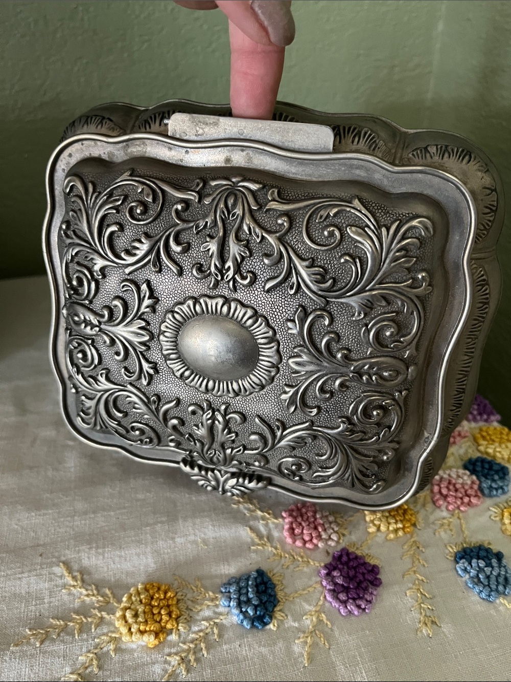 Nice Heavy Vintage Godinger Silverplate Victorian Jewelry Box – Red Velvet Lined